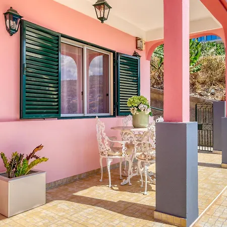 Sunrise House, A In Madeira Apartamento *